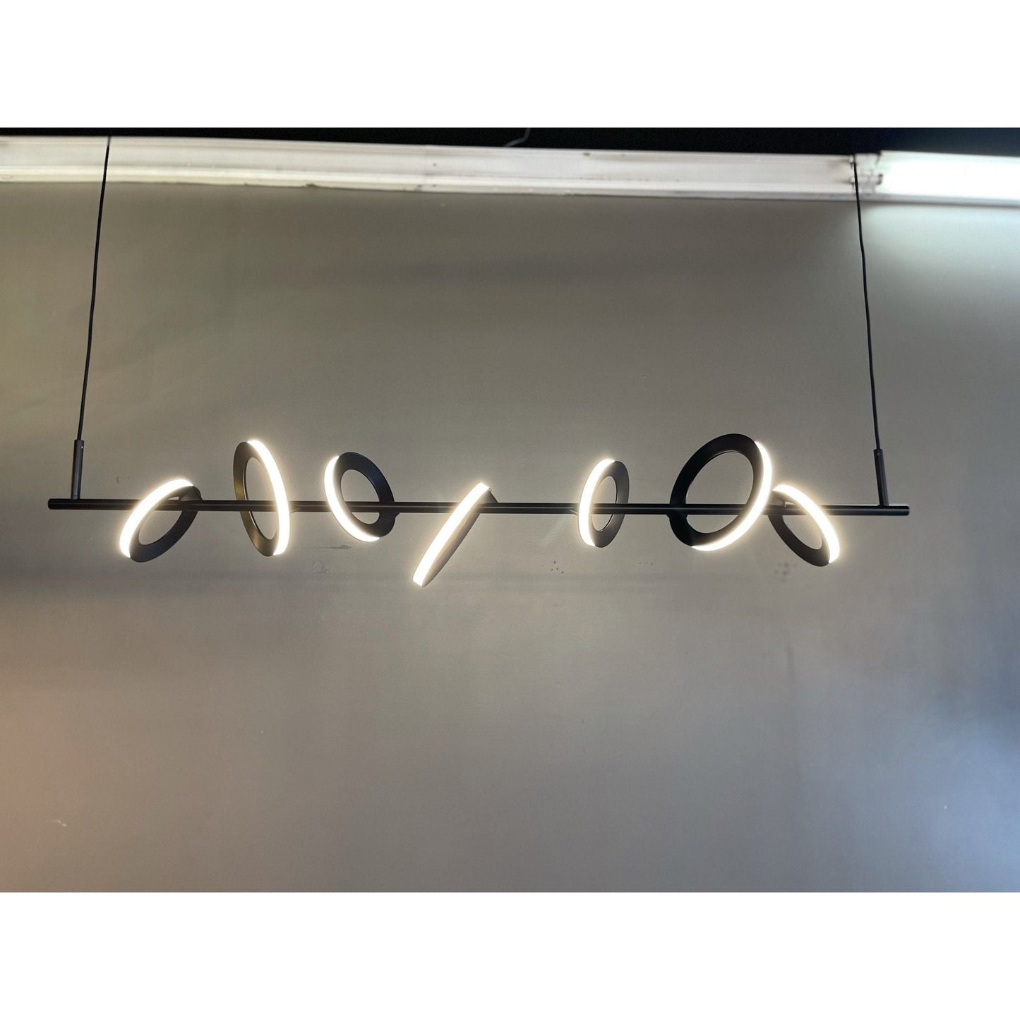 Abear Linear LED Chandelier - Kavker - 