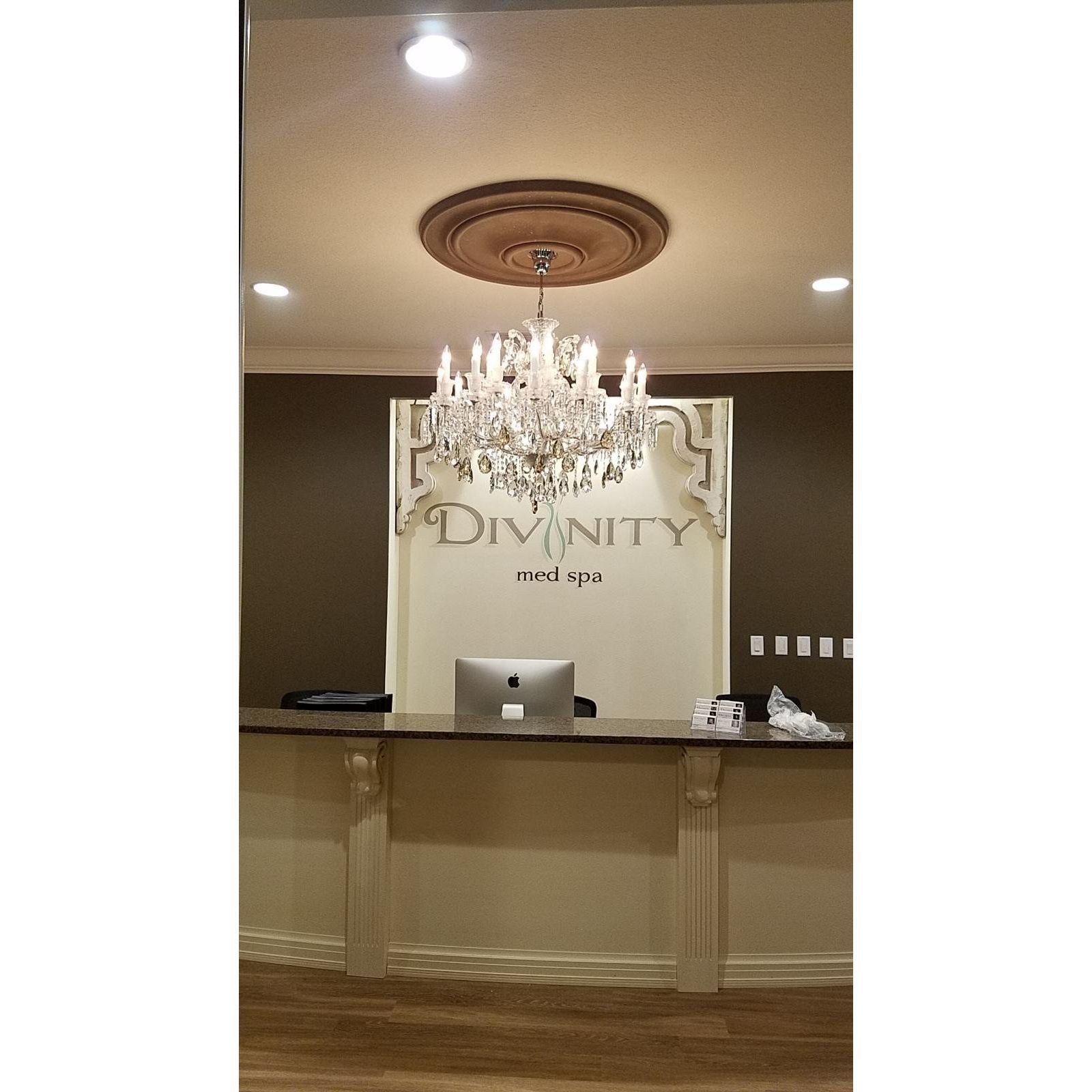 Toussaint Maria Theresa 39" Wide 19L Crystal Chandelier - Kavker