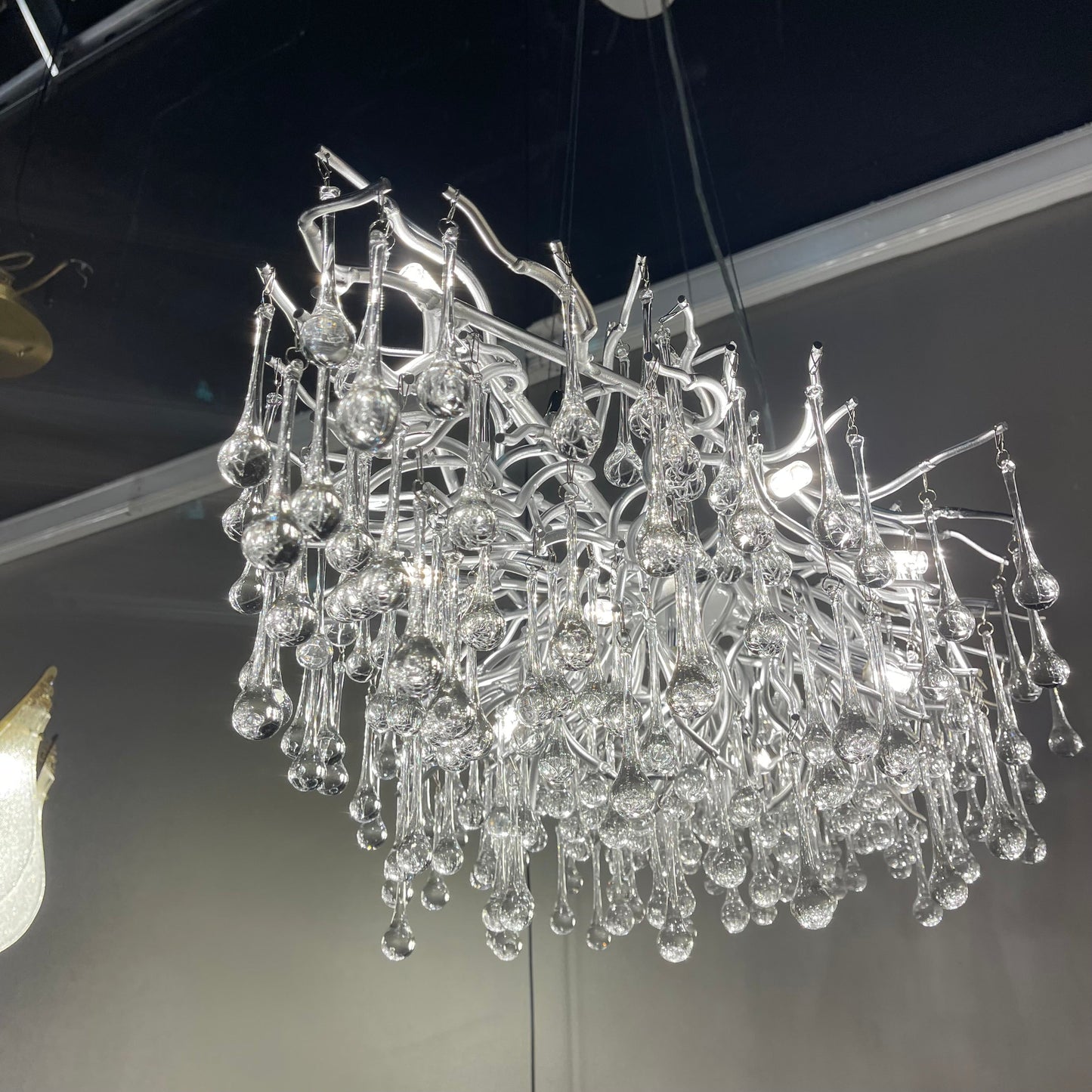 Livio Oval Branching Teardrop Chandelier - Kavker